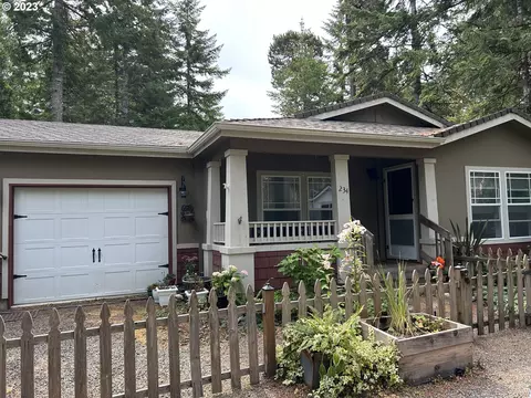 234 Horseshoe Bnd, Florence, OR 97439