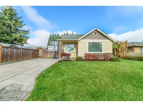 1234 F St, Springfield, OR 97477