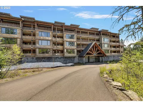 31216 E Collins Lake Rd # 26, Government Camp, OR 97028