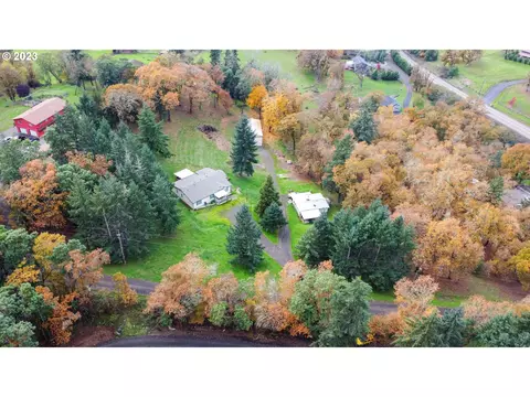 6830 Garden Valley Rd, Roseburg, OR 97471