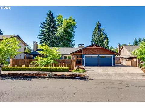 1250 Cedar Ridge Dr, Eugene, OR 97401