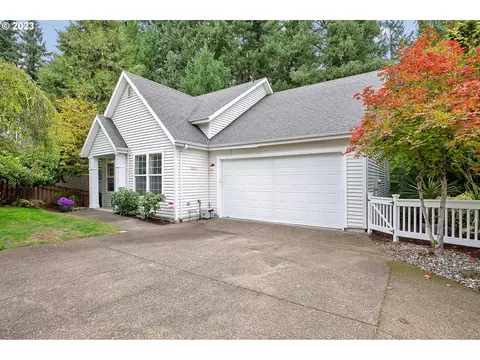 7615 SW Thornton Dr, Wilsonville, OR 97070