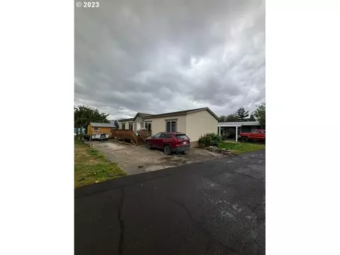 1806 26th St # 27, La Grande, OR 97850