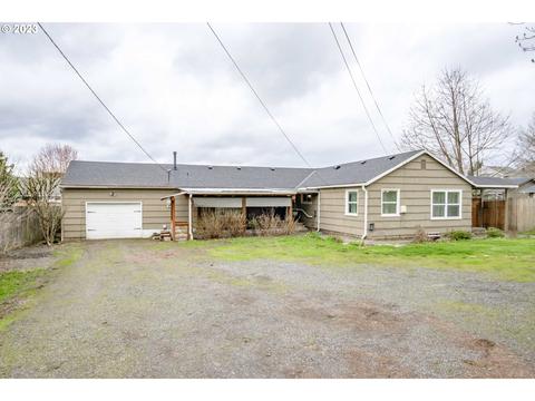 1903 N College St, Newberg, OR 97132