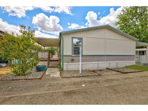107 Athena Ln, Roseburg, OR 97470