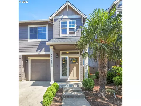 37955 Killarney St, Sandy, OR 97055
