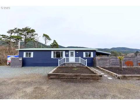 1600 Highway 101, Rockaway Beach, OR 97136