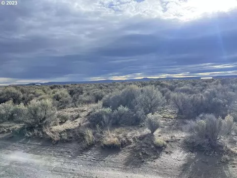 millican rd, Christmas Valley, OR 97641
