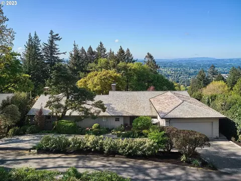 4424 SW Warrens Way, Portland, OR 97221