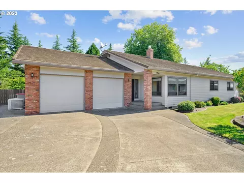 1741 NW Wallace Rd, Mcminnville, OR 97128