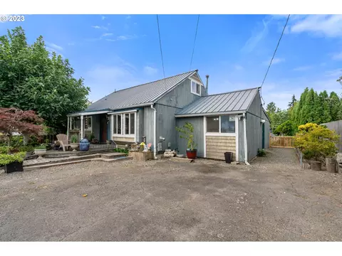 2185 Coral Ave NE, Salem, OR 97305