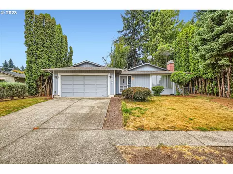 2094 SW 17th St, Gresham, OR 97080