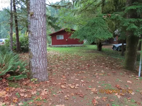 10061 Beach Dr, Birkenfeld, OR 97016