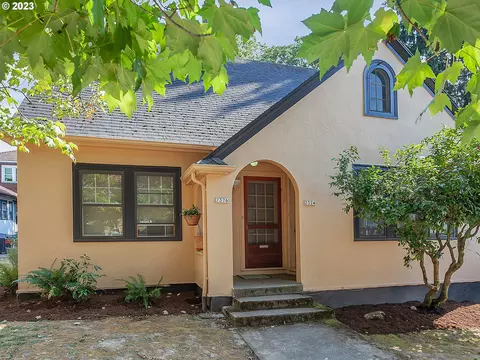 2324 SE Madison St, Portland, OR 97214