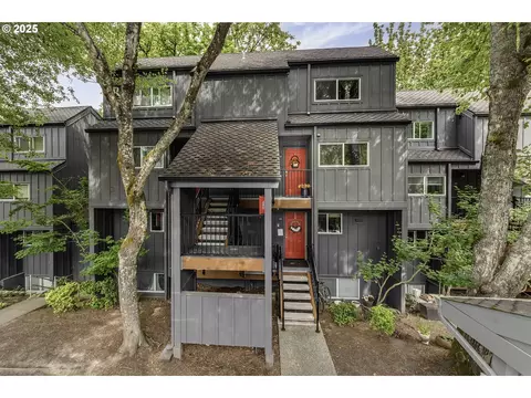 4 Touchstone #113, Lake Oswego, OR 97035