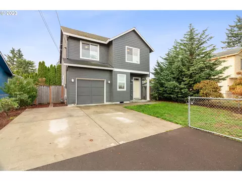 7440 SE Overland St, Milwaukie, OR 97222