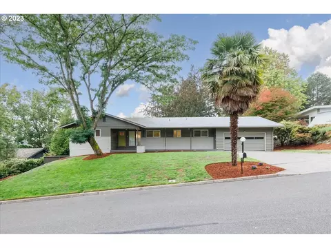 4011 SW 43rd Ave, Portland, OR 97221