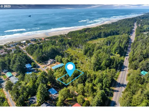 4200 Powe Dr, Seal Rock, OR 97376