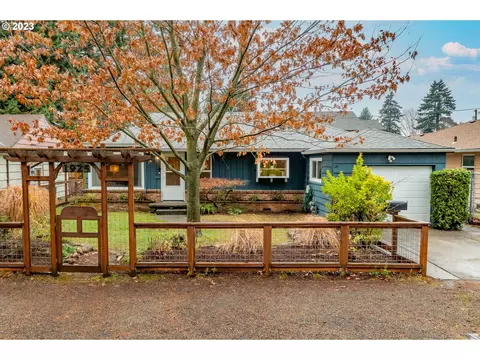 1925 NE 88th Ave, Portland, OR 97220