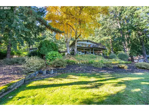 13570 SW Fern St, Tigard, OR 97223