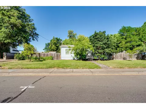 430 S 5th St, Monroe, OR 97456