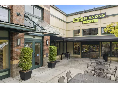 1425 NE 61st Ave #308, Hillsboro, OR 97124
