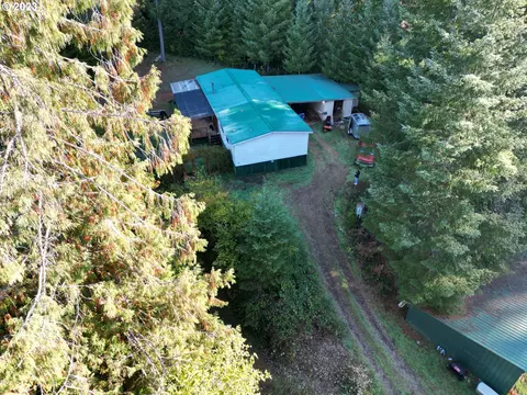88905 Alder St, Swisshome, OR 97480