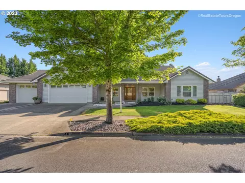 1146 NW Oakmont Ct, Mcminnville, OR 97128