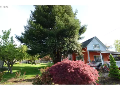 1485 S Cherry St, Cornelius, OR 97113