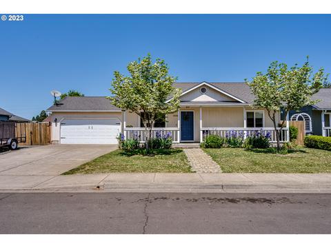 3938 Douglas Dr, Springfield, OR 97478