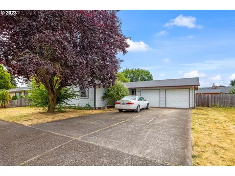 4388 Hilton Dr, Eugene, OR 97402