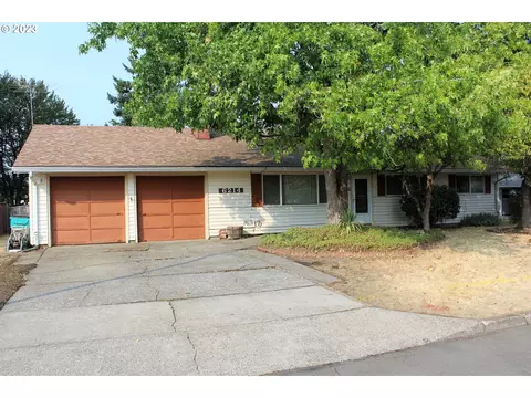 6214 Oklahoma Dr, Vancouver, WA 98661