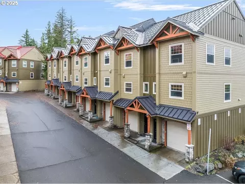 87916 E Alpenglow Ln #62, Government Camp, OR 97028