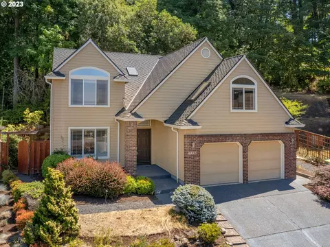 6445 SW 166th Pl, Beaverton, OR 97007