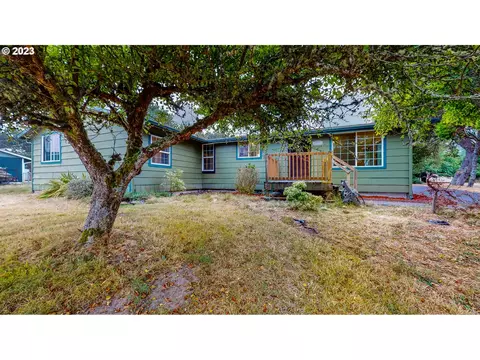 90376 Lewis Rd, Warrenton, OR 97146