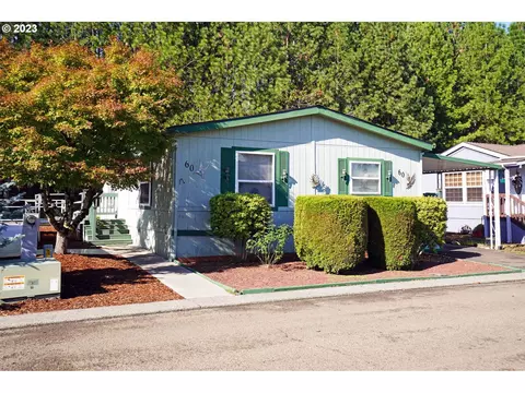 10400 SE Cook Ct #60, Milwaukie, OR 97222