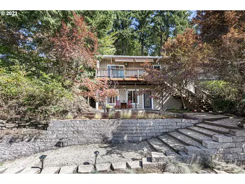 2705 Spring Blvd, Eugene, OR 97403