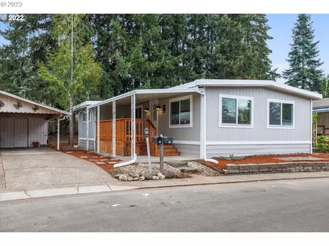 570 N 10th Ave #25, Cornelius, OR 97113