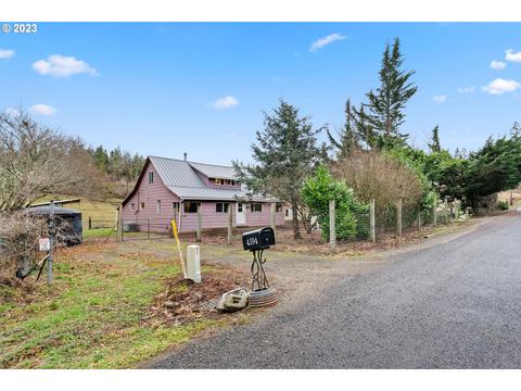 4594 Crooked Finger Rd NE, Scotts Mills, OR 97375