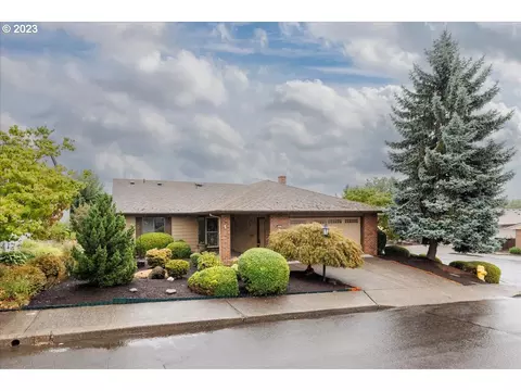 10325 SW Highland Dr, Portland, OR 97224