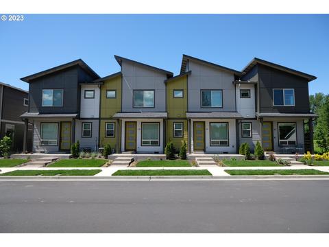 87 SW Lancaster Ct, Troutdale, OR 97060