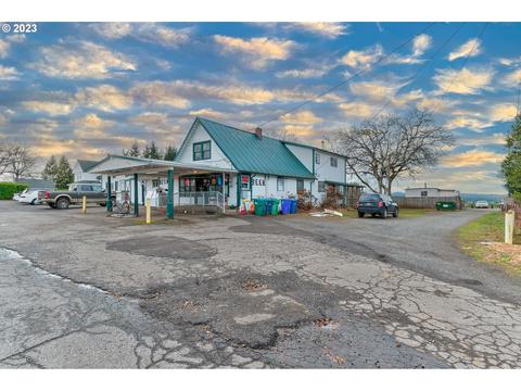 24503 S Springwater Rd, Estacada, OR 97023