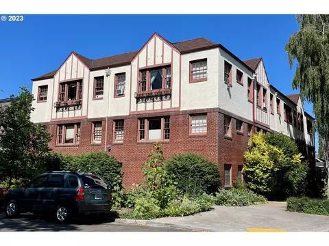 1526 NE 24th Ave #2, Portland, OR 97232