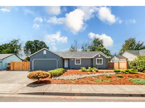 24882 Strike St, Veneta, OR 97487