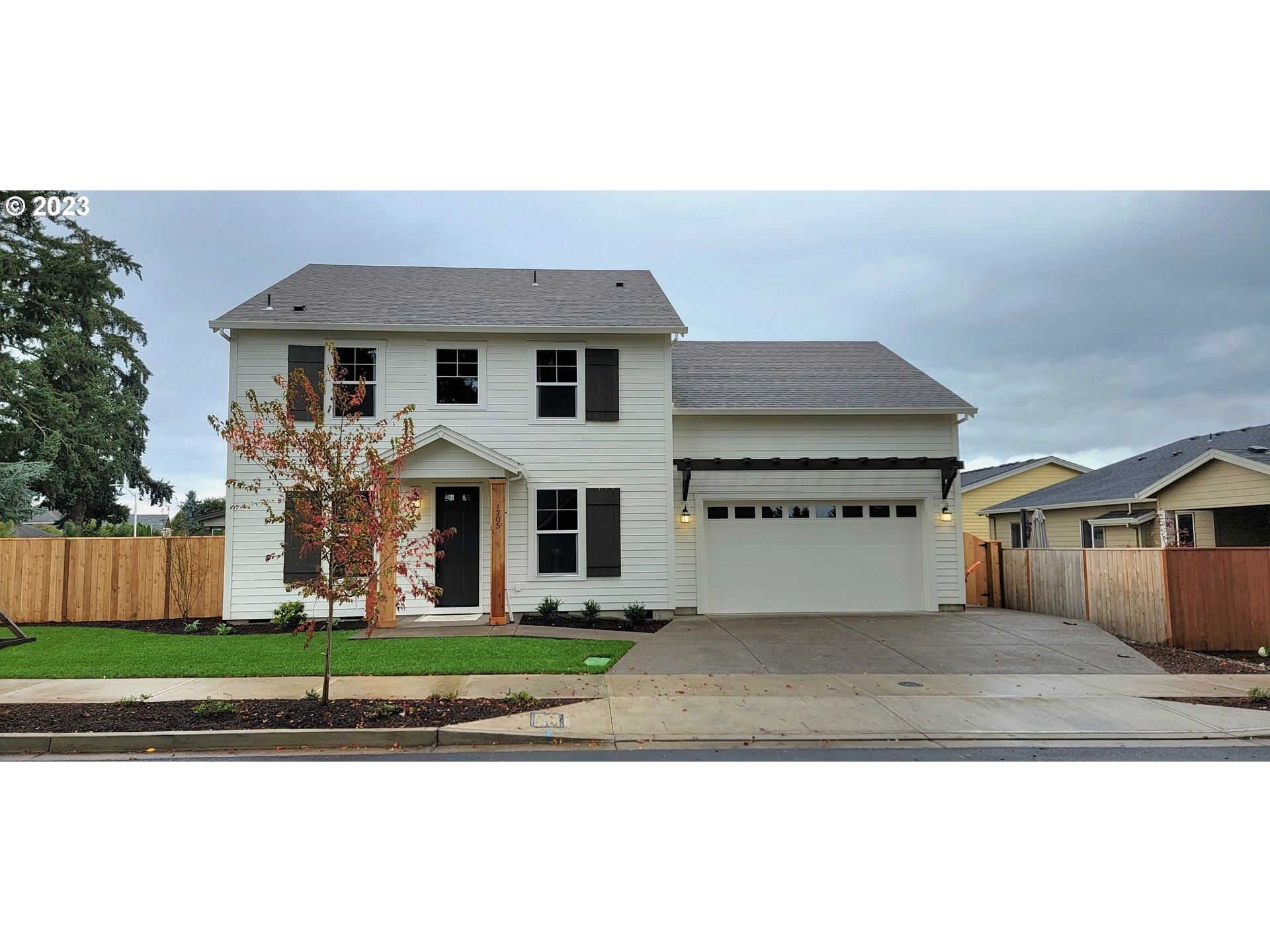 1705 N Locust St  