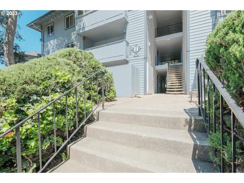 16718 SW Gleneagle Dr #60, Sherwood, OR 97140