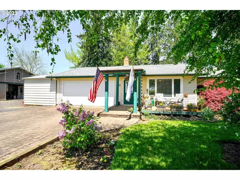 32681 NW Peaceful Ln, North Plains, OR 97133