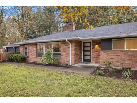 15119 Quarry Rd, Lake Oswego, OR 97035