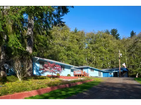 42549 Morgan Ln, Seaside, OR 97138