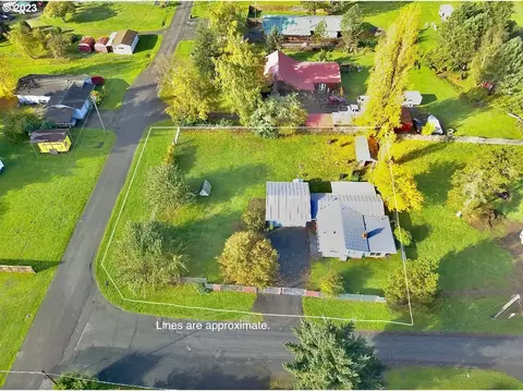 161 Alder St, Powers, OR 97466
